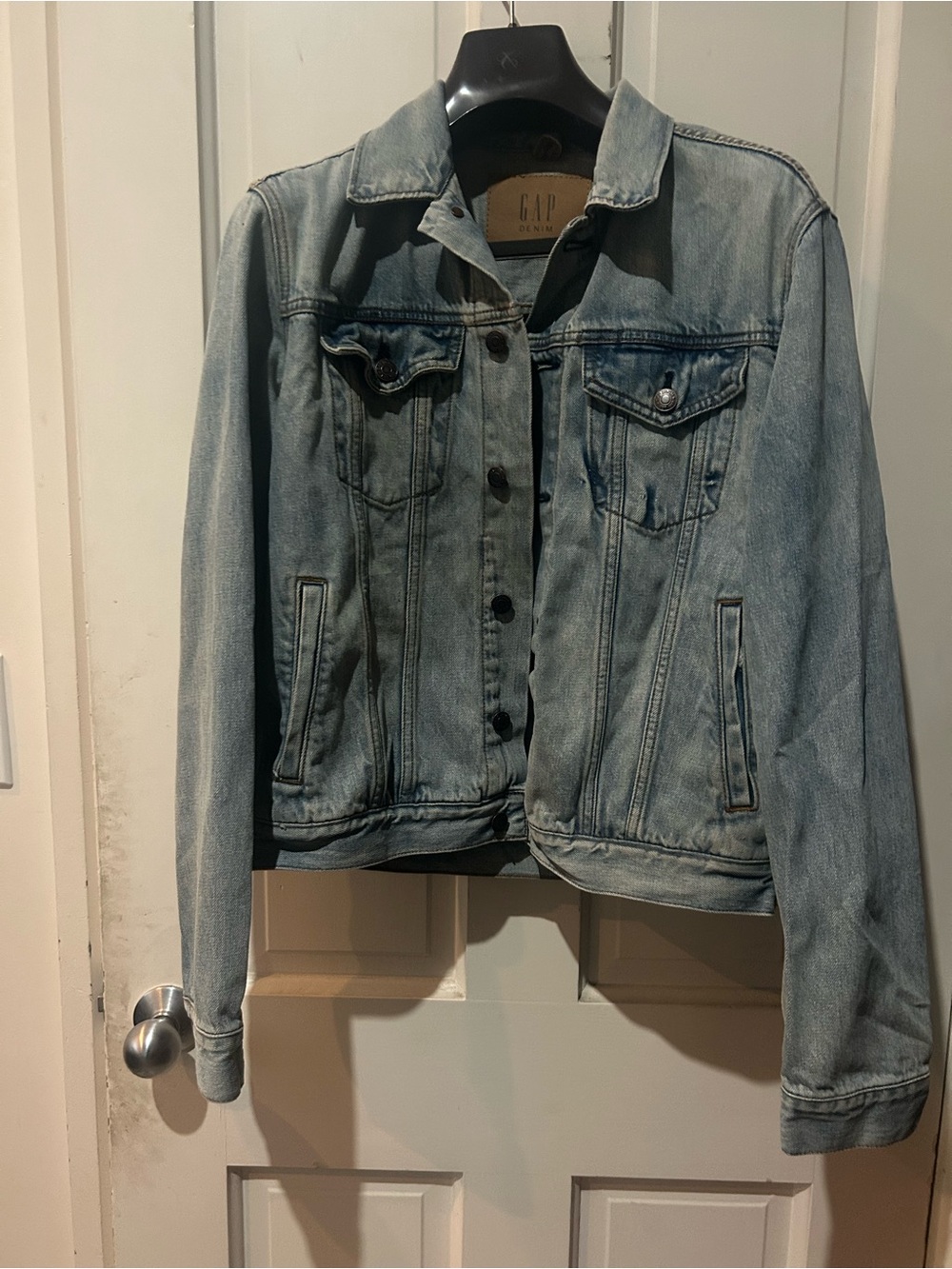 GAP Light Wash Blue Denim Jacket - Women's